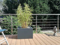 Pflanzentopf für Garten und Terrasse - anthrazitfarben beschichtet.